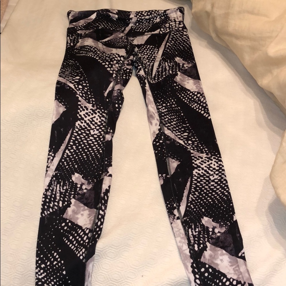 Lululemon wunder under pant. Full length